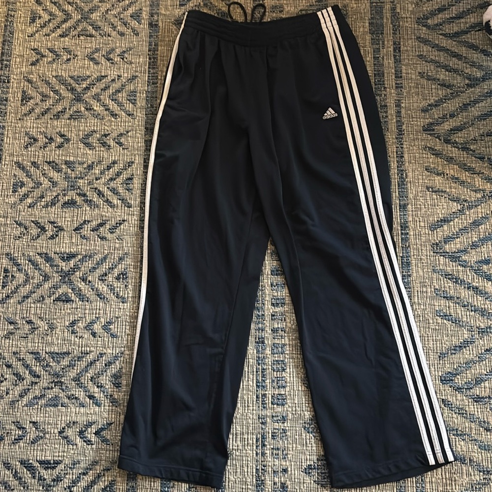 Adidas men’s navy track pants. Navy blue